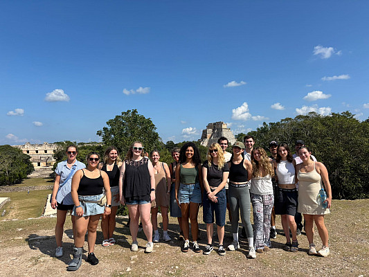 Ursinus College students abroad in Mexico 