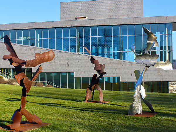 Joe Mooney, Aspects of Art series, 2002. Steel.