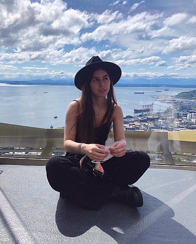 Liv Cross