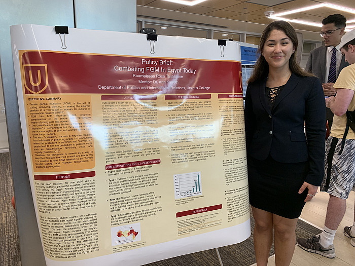 Roumaissaa Tailassane '19 presenting her research