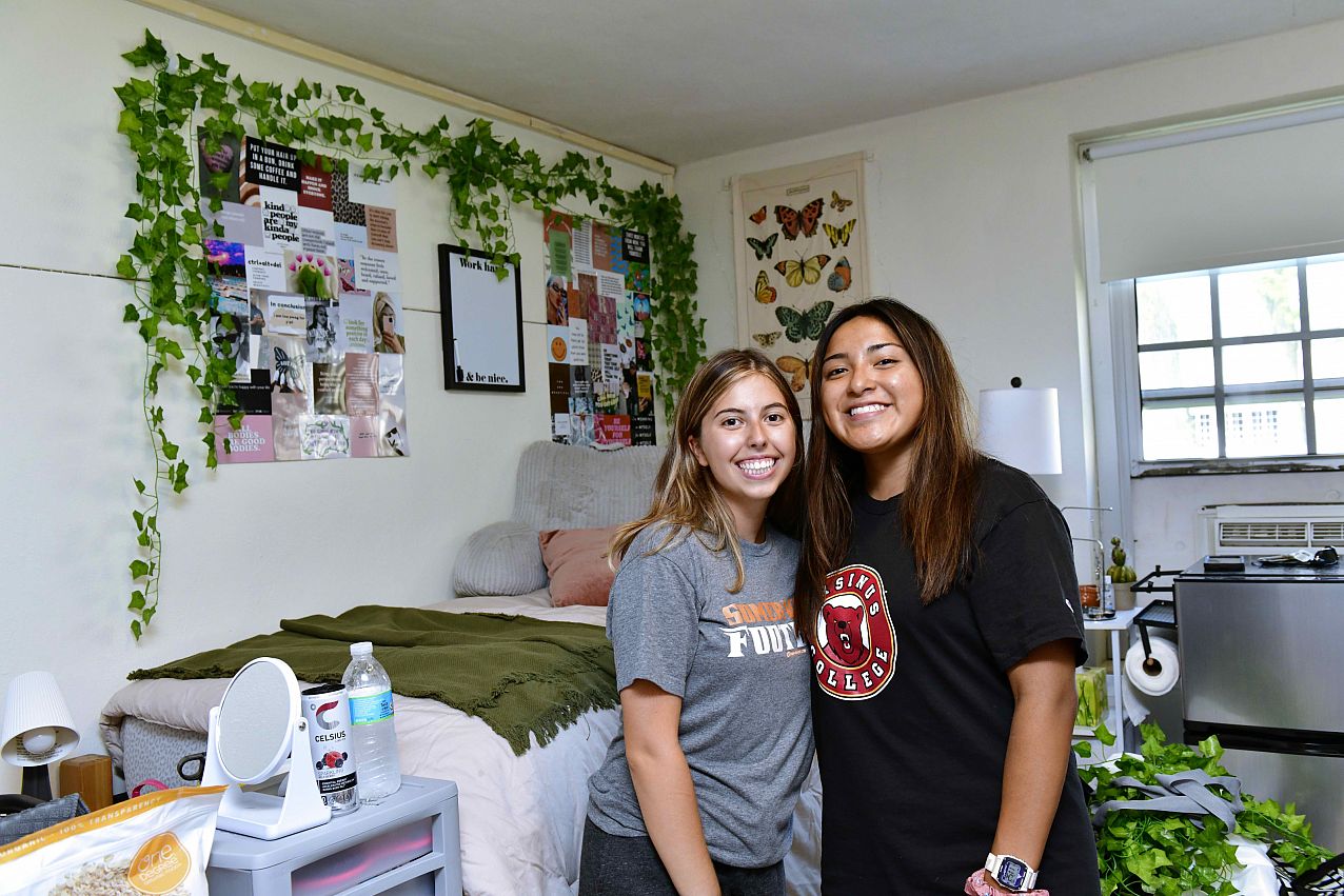 2021 First Year Move In