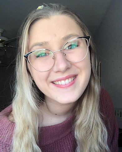 Lizzy DeWitt