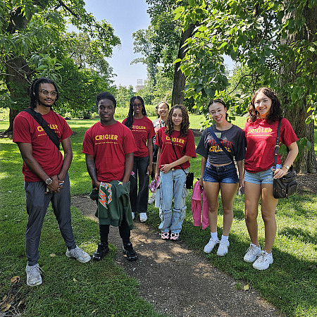 Crigler mentees and mentors from the 2024 cohort on a field trip to New York Botanical Gardens.