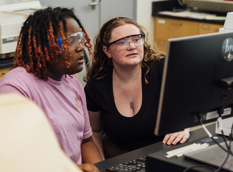 Danielle Hanna '25 is a standout researcher in the Williamsen Lab, working on a collaborative project with Dr. Lobo's lab to see if micro...